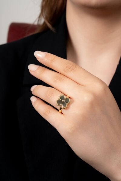 Altın Renk Dört Yapraklı Şans Çiçeği Yüzük