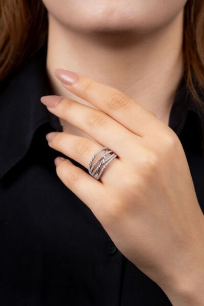Silver Taşlı Çarpraz Detay Yüzük