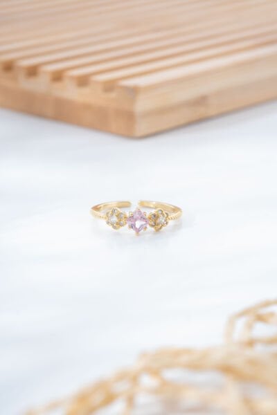 Gold Minimal Gül Detaylı Yüzük