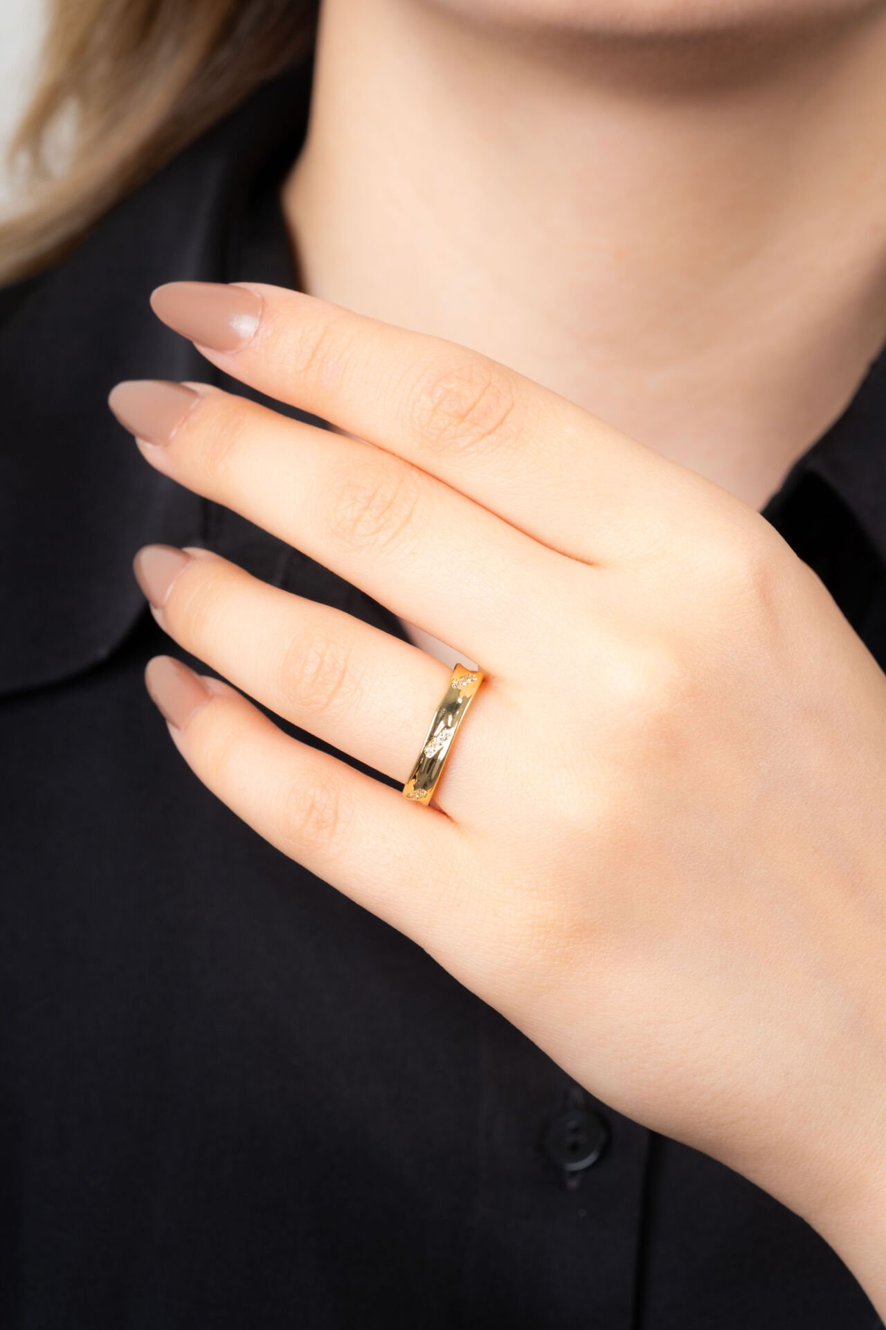 Gold Taş Detaylı Alyans Yüzük