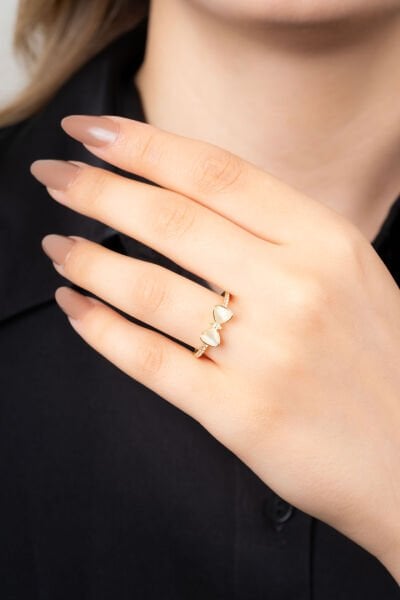 Gold Fiyonk Detaylı Taş İşlemeli Yüzük