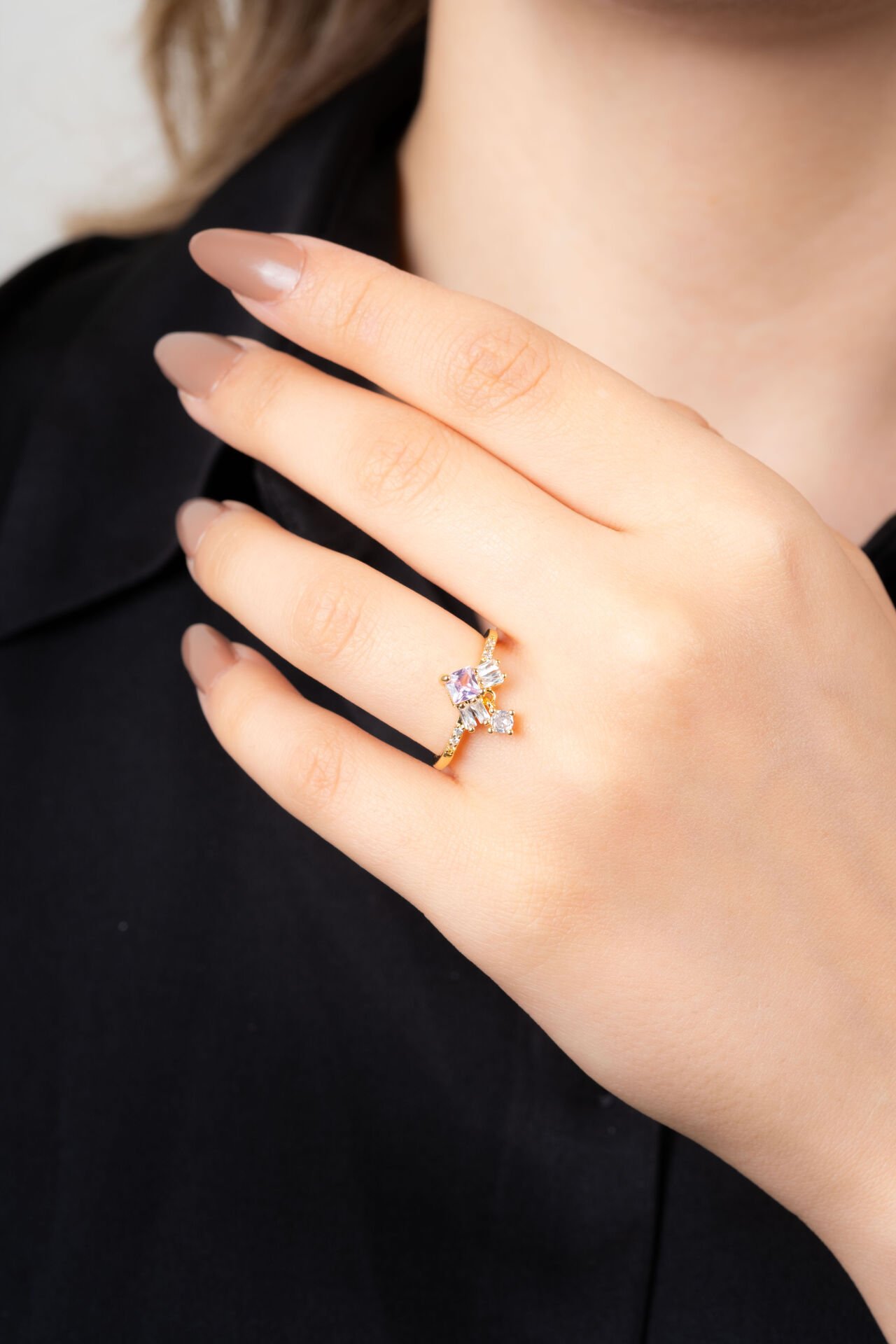 Gold Mor Taşlı Yüzük