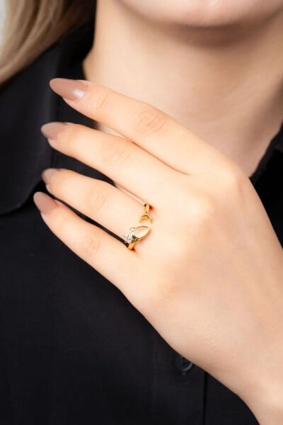 Gold Pembe Taşlı Damla Yüzük