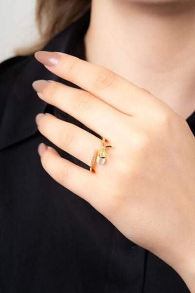 Gold Taş Detaylı Damla Model Yüzük