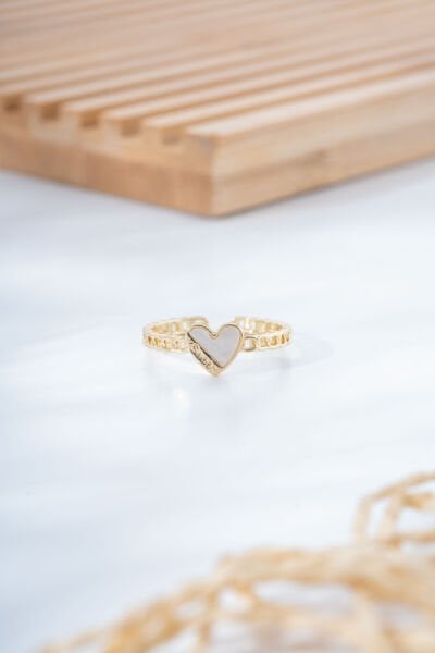 Gold Zincir Detaylı Beyaz Kalp Yüzük