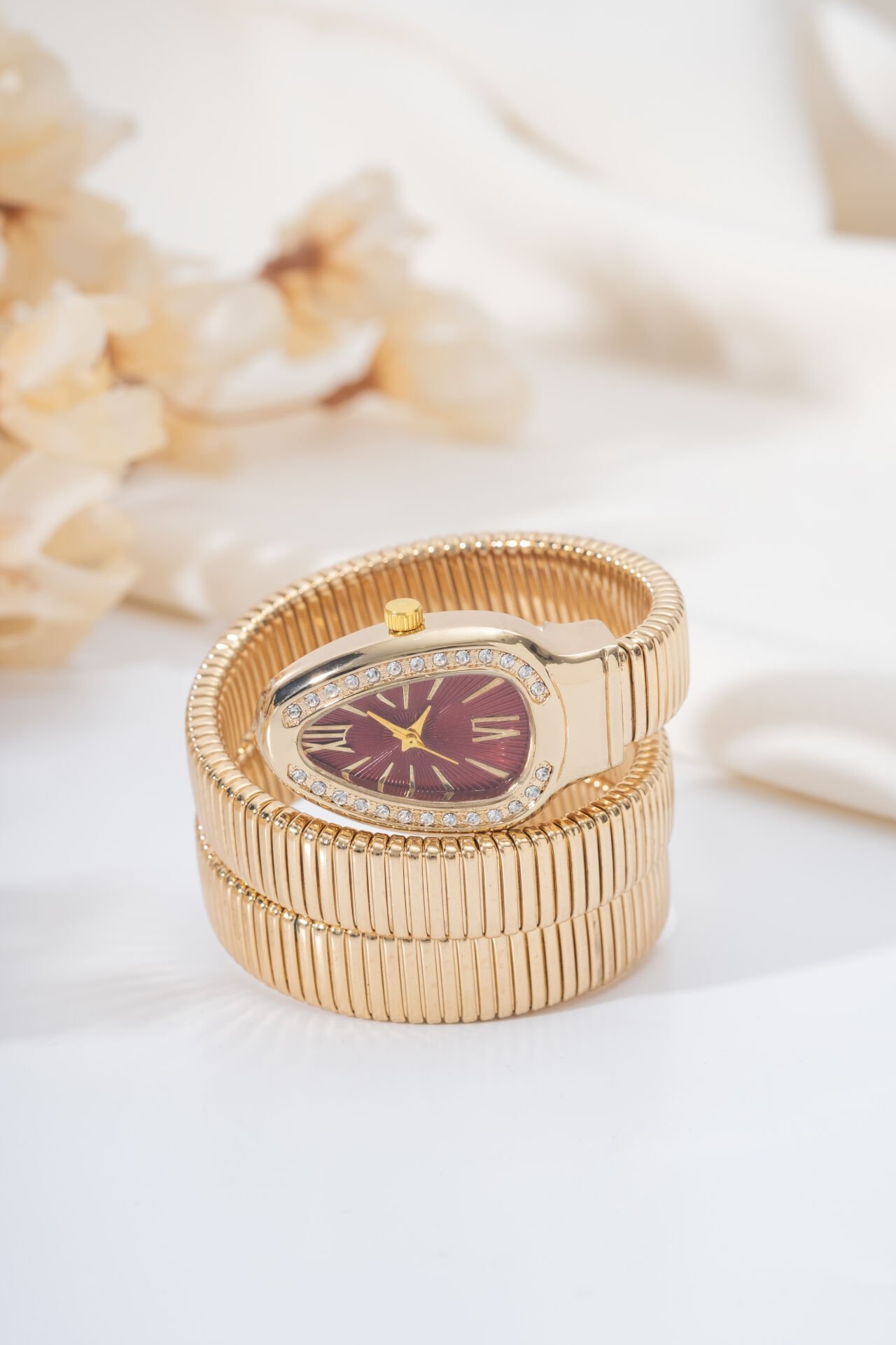 Gold Taşlı Bordo Yılan Saat