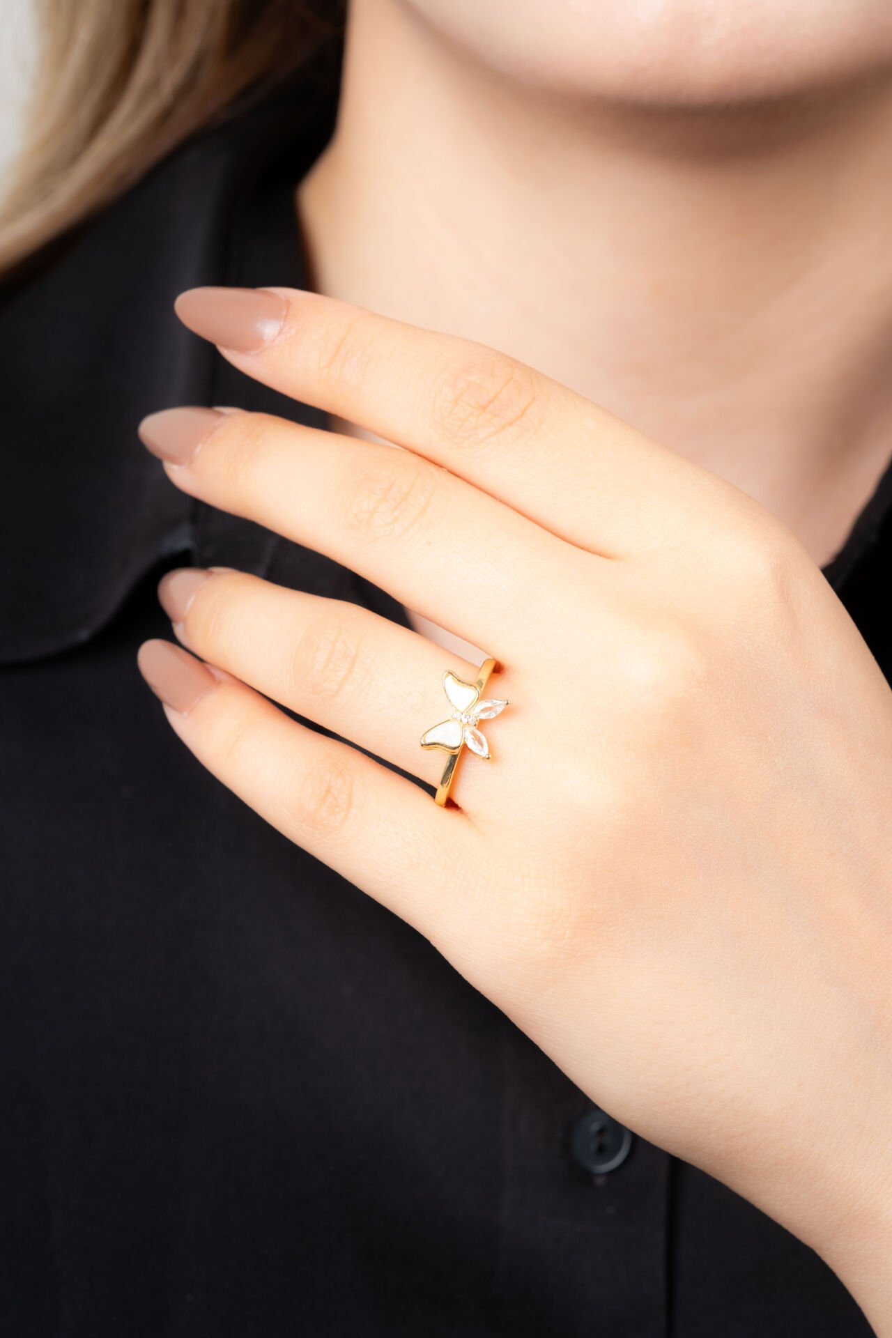 Gold Kelebek Figürlü Yüzük