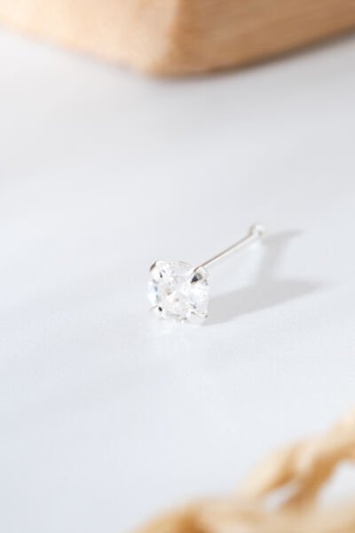 Parlak Taşlı Minimalist Gümüş Renk Burun Hızma