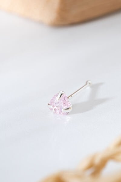 Üçgen Kesim Pembe Taşlı Gümüş Renk Burun Hızması