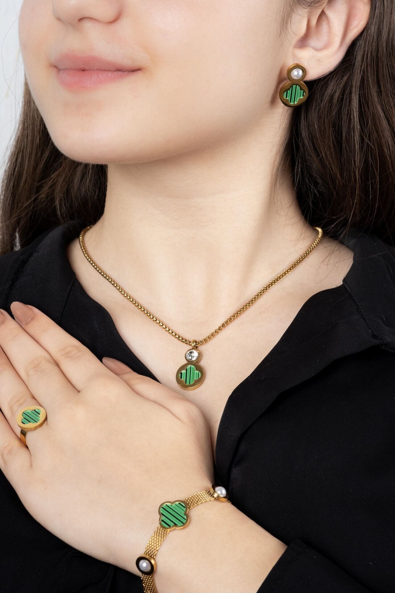 İnci Detaylı Yeşil Takı Seti