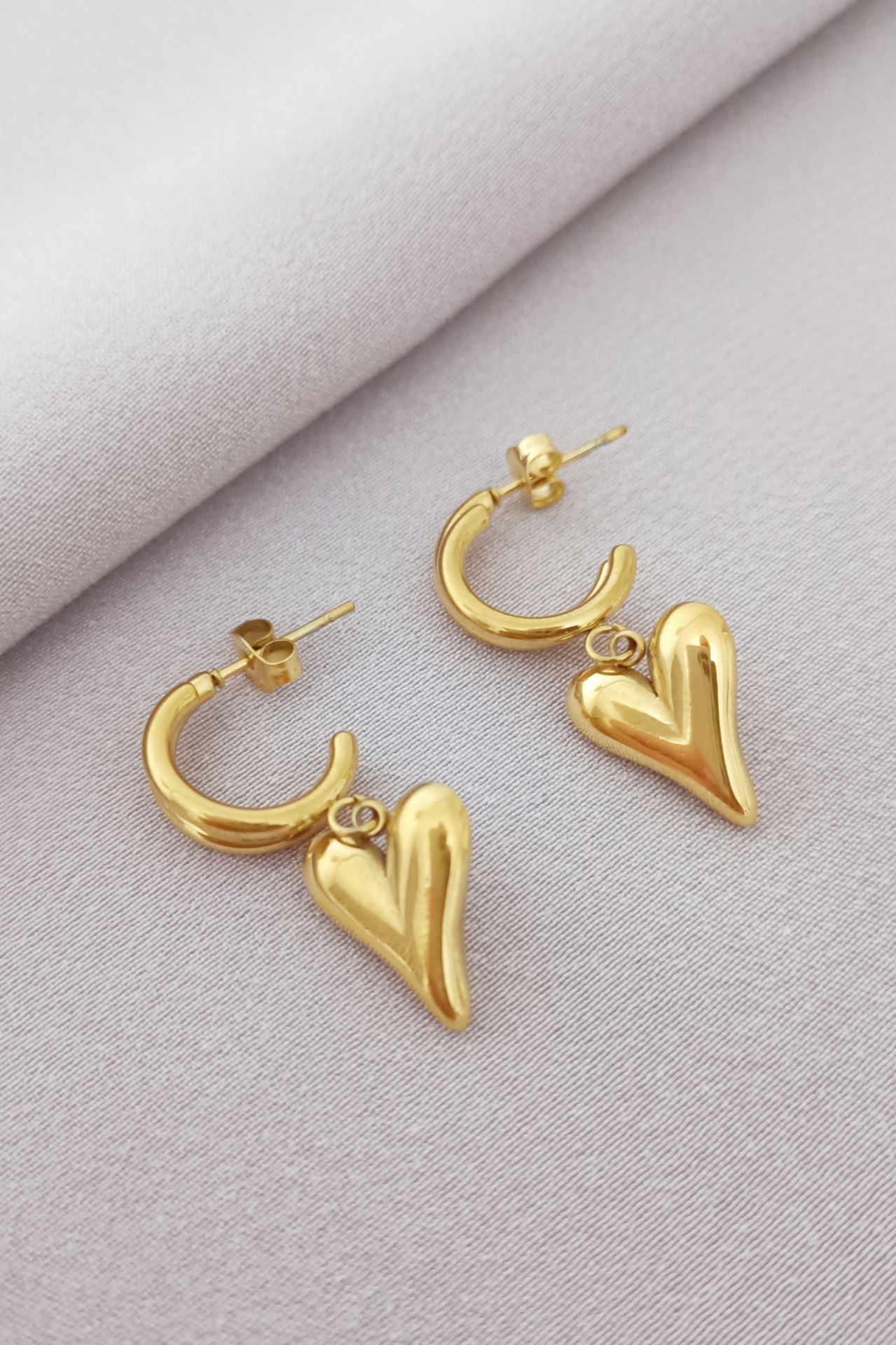 Çelik kalp küpe gold