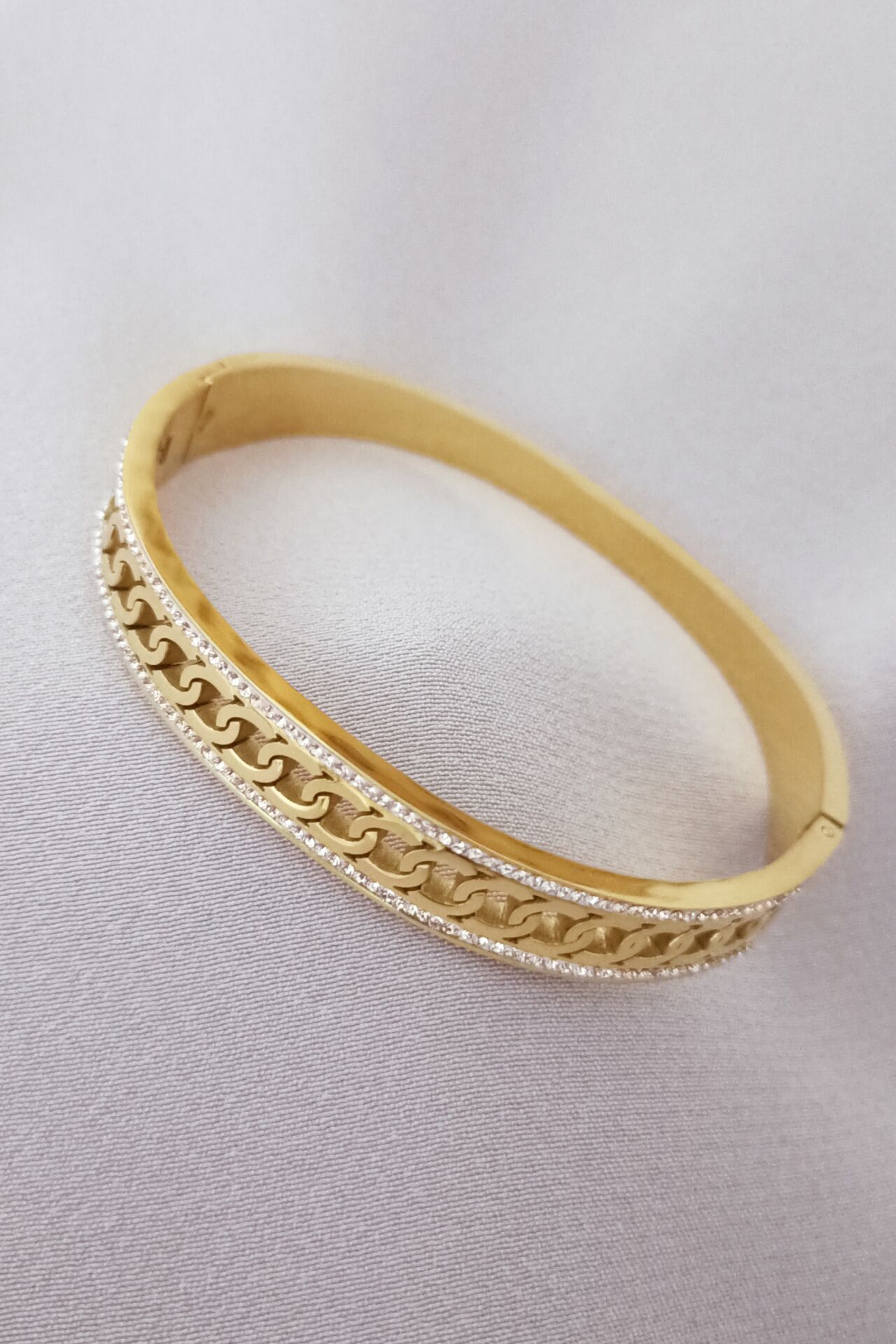 Çelik taşlı bileklik gold