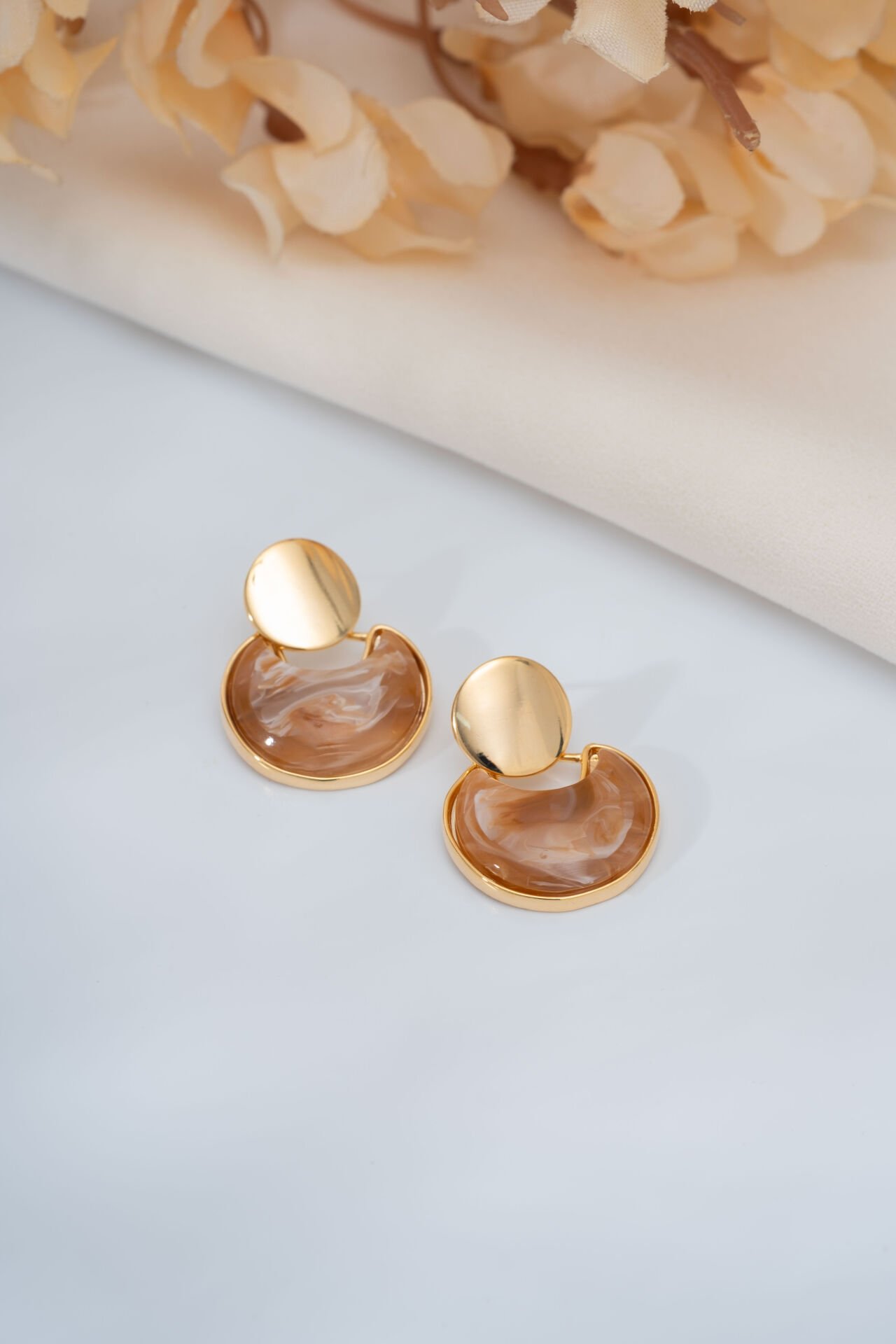 Gold Amber Hilal Küpe