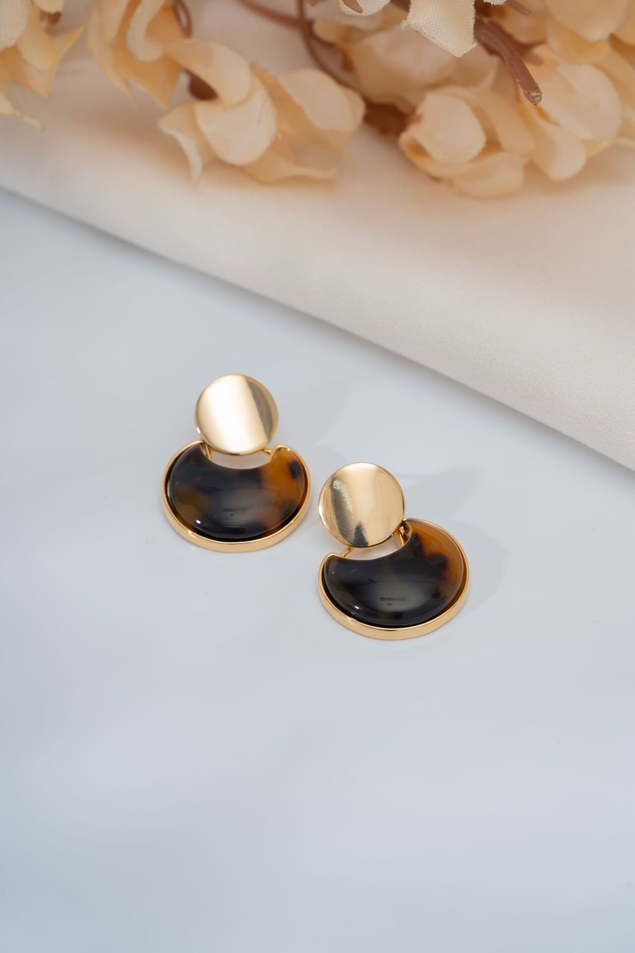 Gold Koyu Amber Hilal Küpe