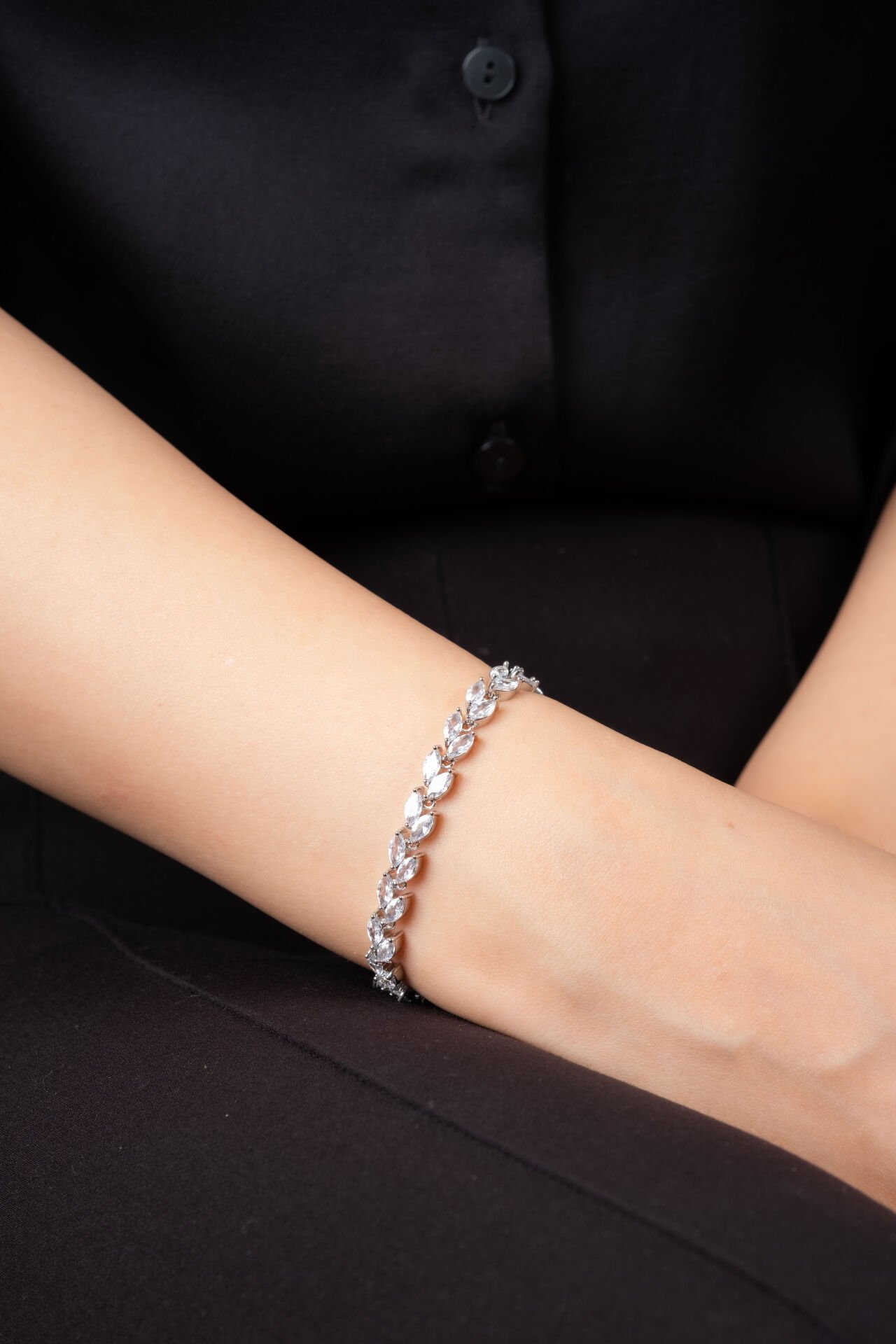 Silver Cam Taşlı Yaprak Bileklik