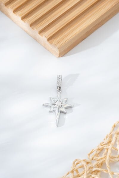 Gümüş Renkli Işıltılı Yıldız Figürlü Charm