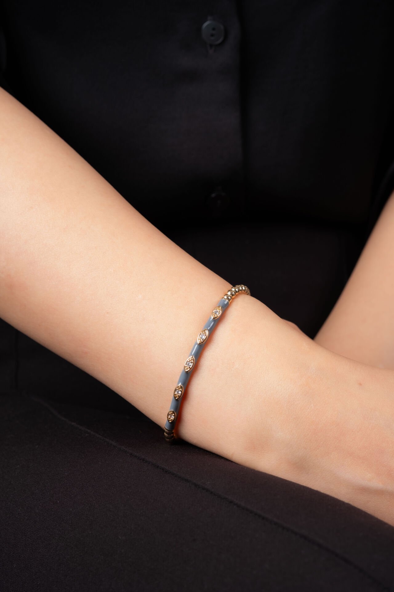 Rose Dorikalı Gri Detaylı Bileklik