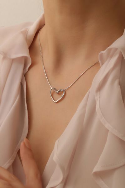 Çelik kalp düğüm kolye silver