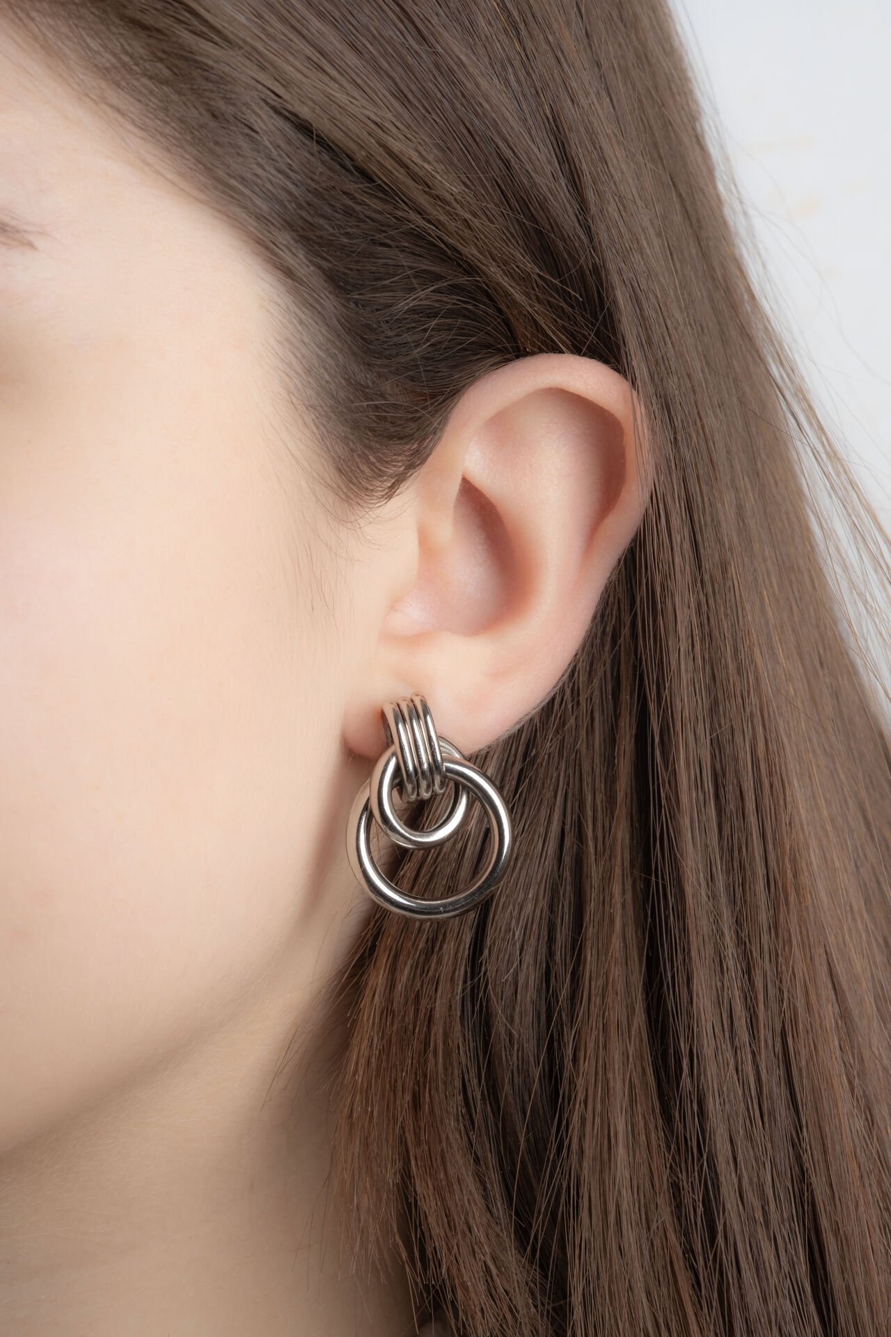 Xuping Silver İç İçe Bağlı Küpe