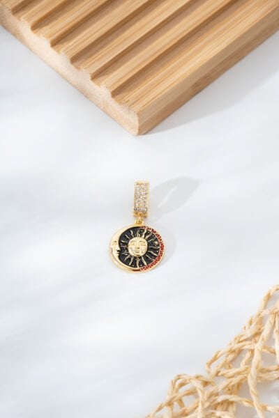 Güneş ve Ay Sembol Tasarımlı Altın Sarısı Yuvarlak Charm