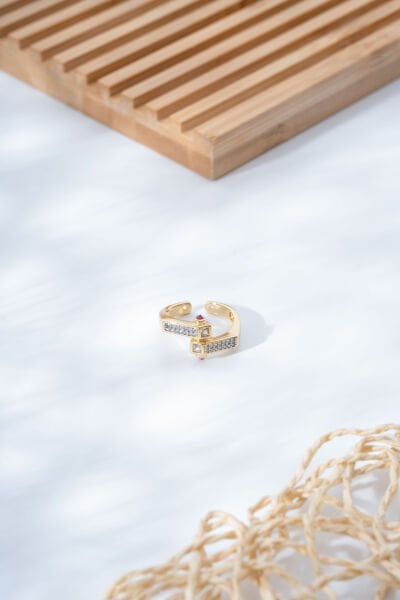 Rose Zirkon Taşlı V Formlu Kalem Yüzük