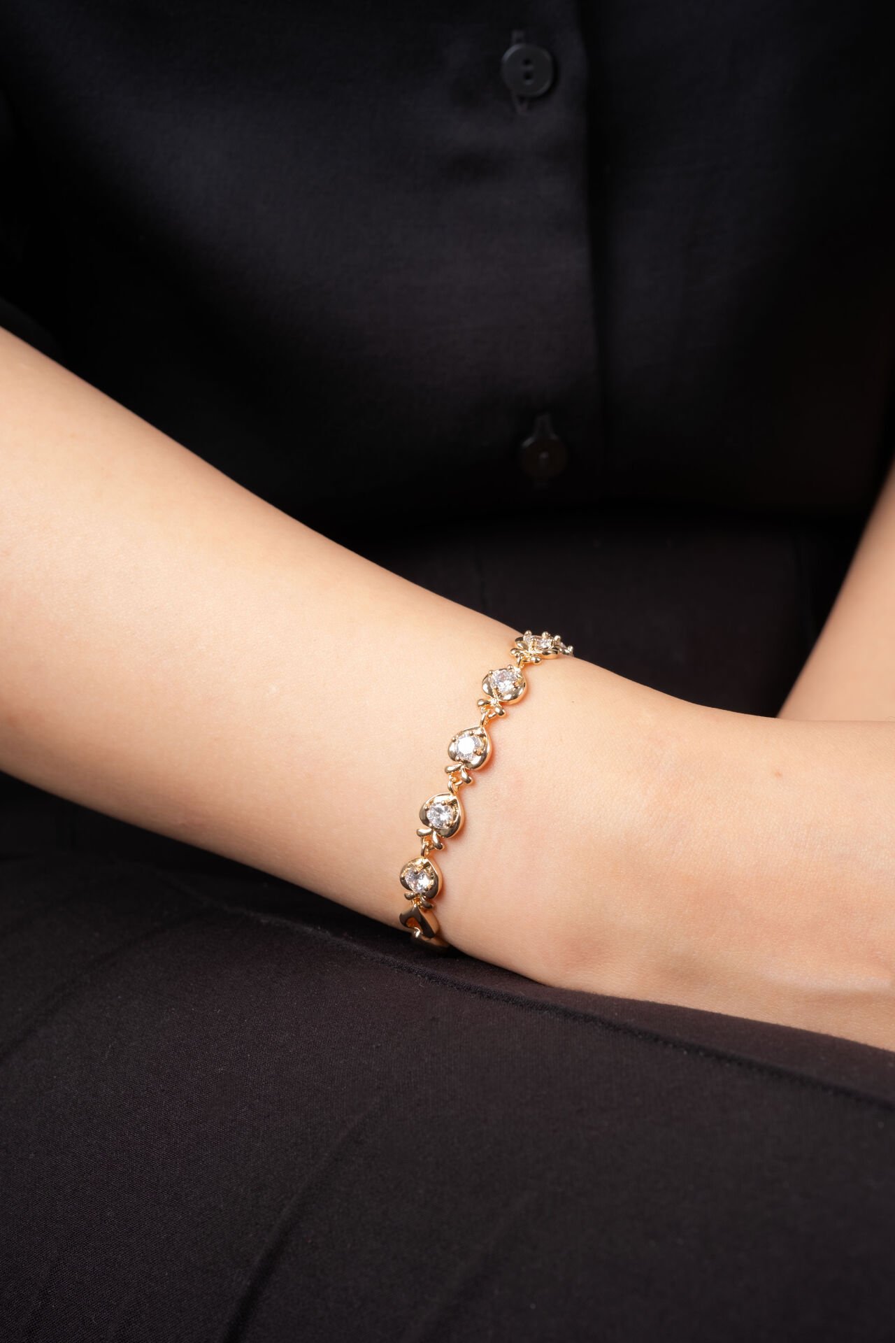 Rose Taşlı Kalpli Bileklik