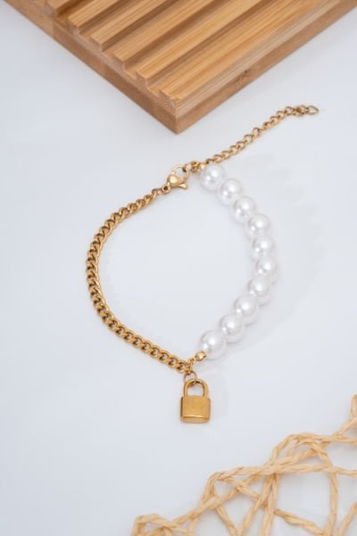 Çelik İncili Kilit Model Bileklik