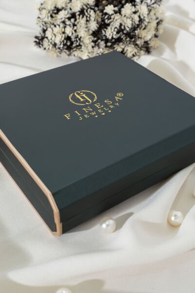 Geniş Yüzeyli Lüks Takı Kutusu