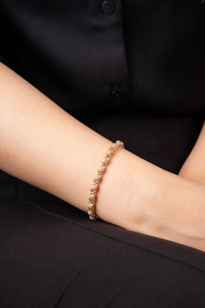 Rose X Detaylı Taşlı Çiçek Bileklik