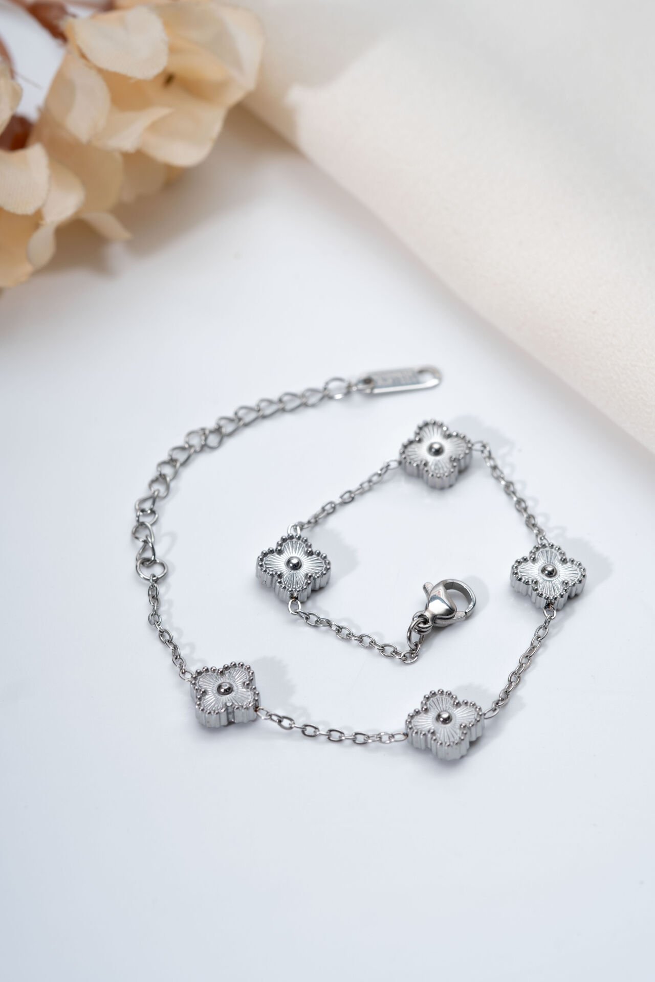 Çelik Silver Van Cleef Bileklik