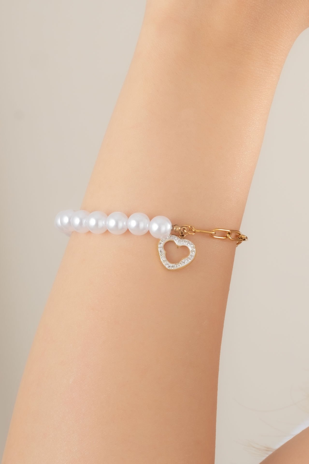 Çelik Kalpli İnci Bileklik
