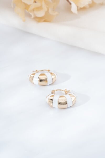 Gold Beyaz Seramik Çanta Figür Küpe