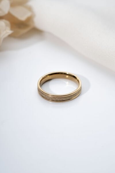 Xuping Arası Taşlı Alyans