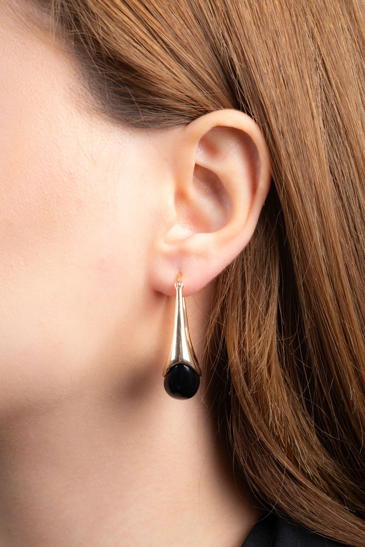 Gold Siyah Çanta Figür Küpe