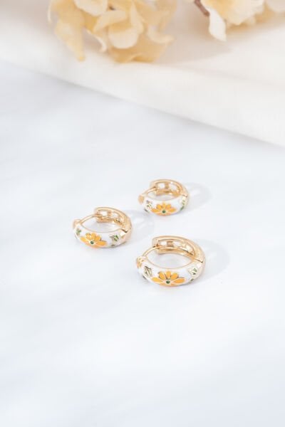 Turuncu Çiçek Desenli Halka Küpe