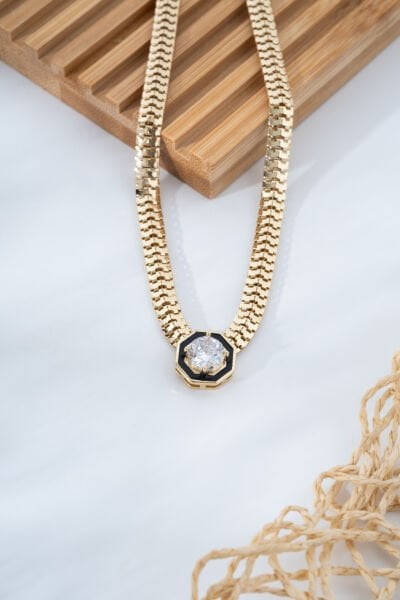 Geniş Zincirli Büyük Taş Detaylı VIP Kolye