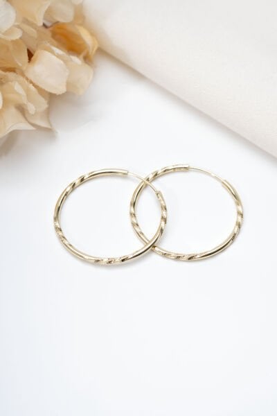 Xuping Gold Halka Kıvrım Tasarım Küpe