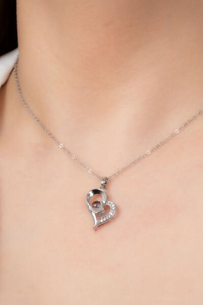 Gümüş Renk Kalp Figürlü İnci Detaylı Kolye