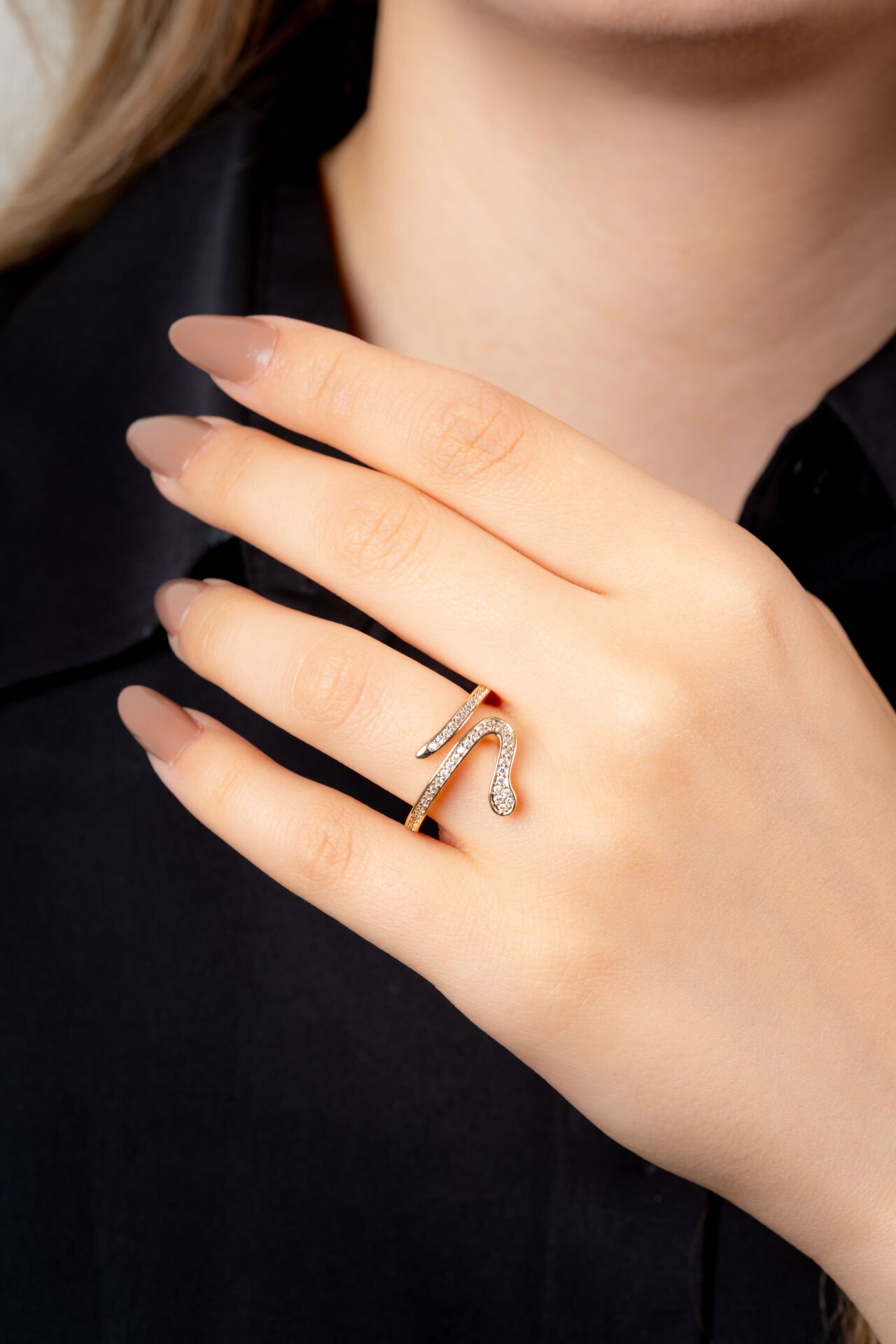 Rose Taşlı Yılan Yüzük