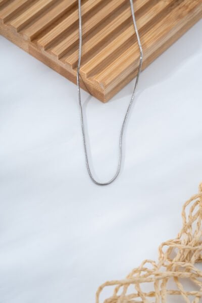 Gümüş Renk Yassı Yılan Zincir  VIP Kolye