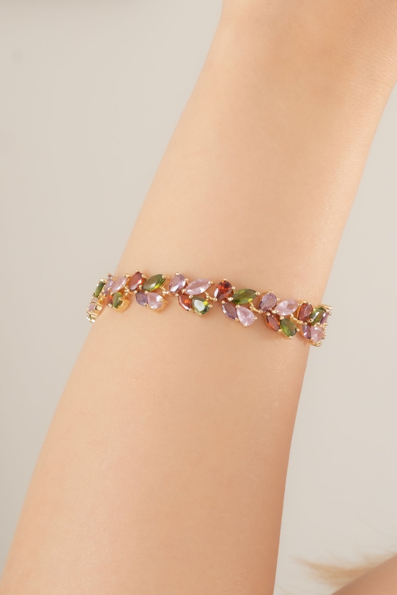 Vip Renkli Taşlı Bileklik