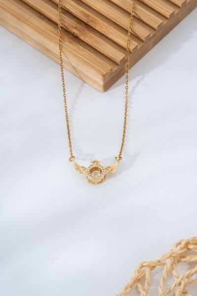 Çelik Taşlı Melek Kolye