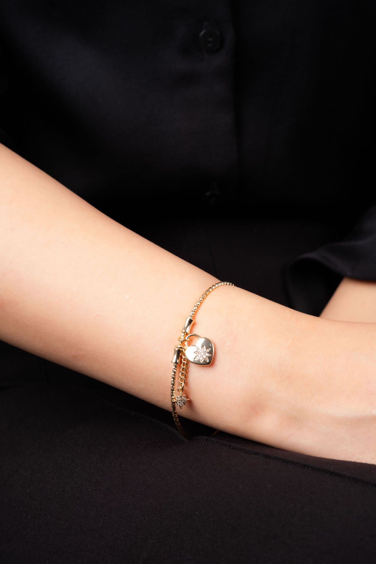 Rose Kalpli Kelepçe Bileklik