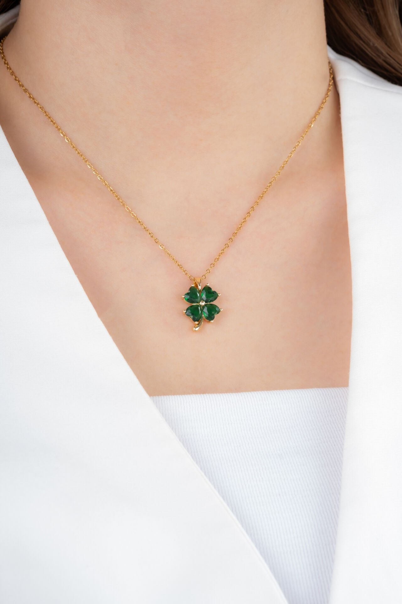 Gold Zümrüt Kalpli Yonca Bayan Kolye