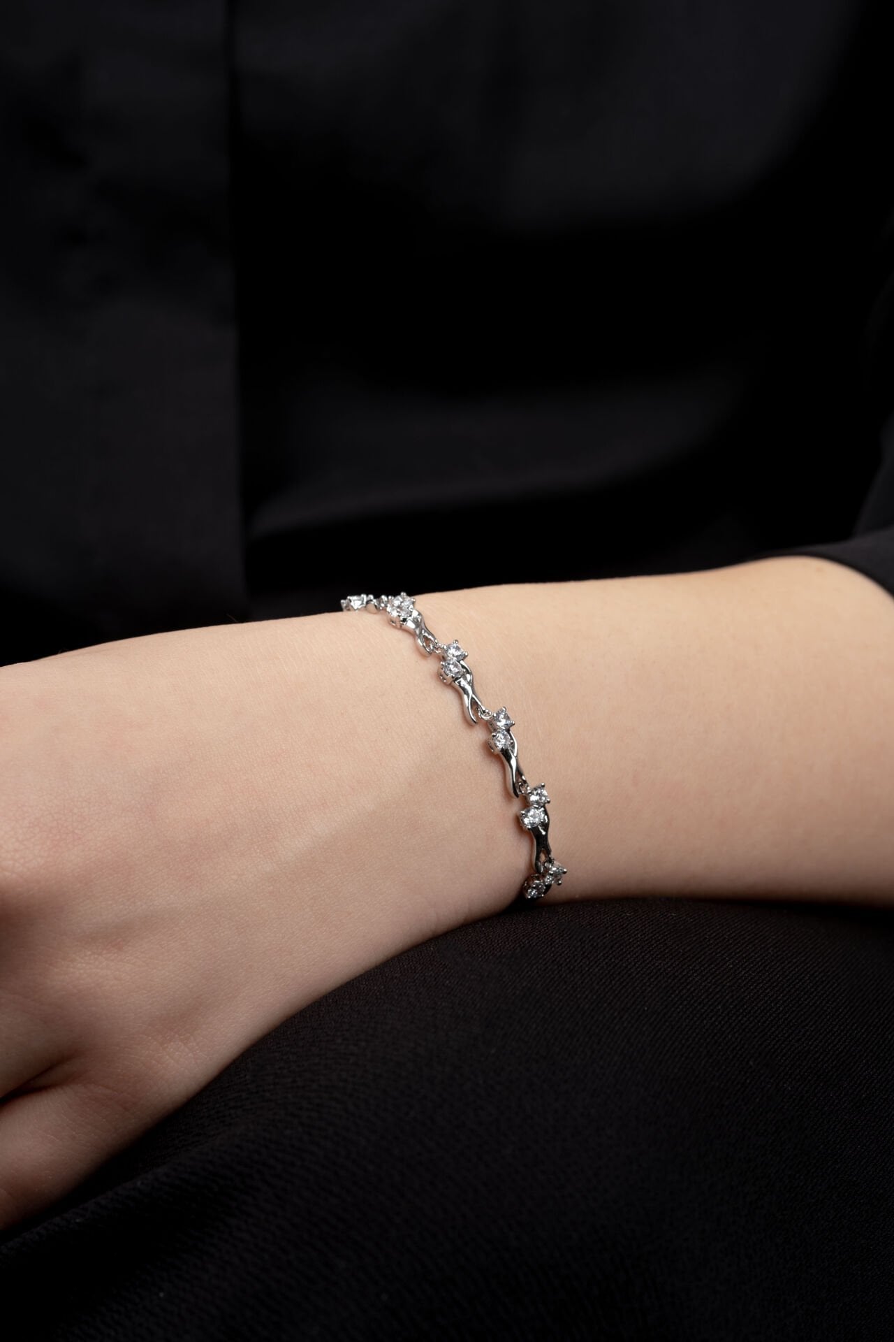 XUPİNG SİLVER MİNİ YAPRAK TAŞ DETAY BİLEKLİK