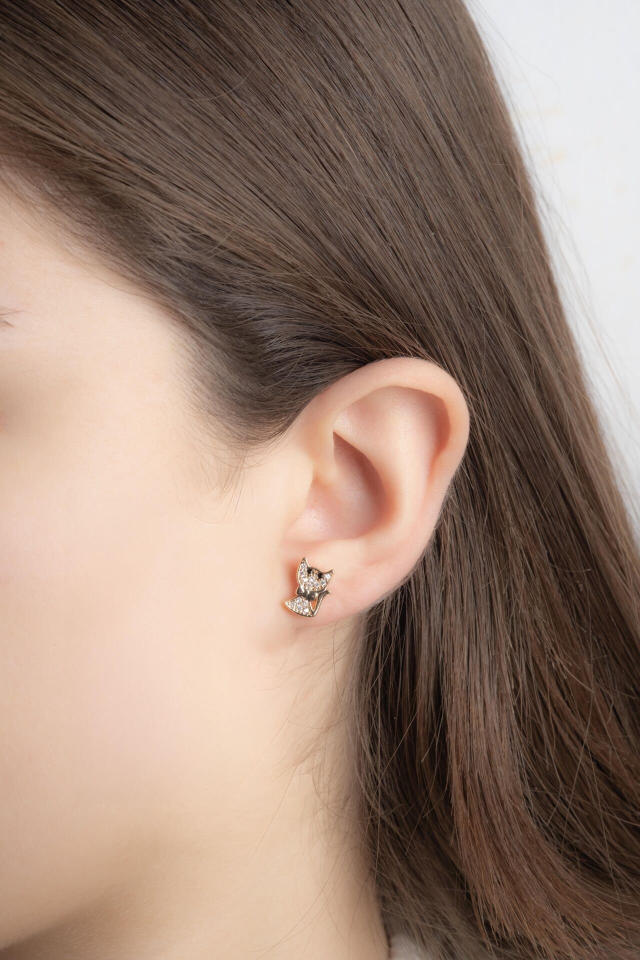 Gold Kedi Figürlü Taşlı Küpe