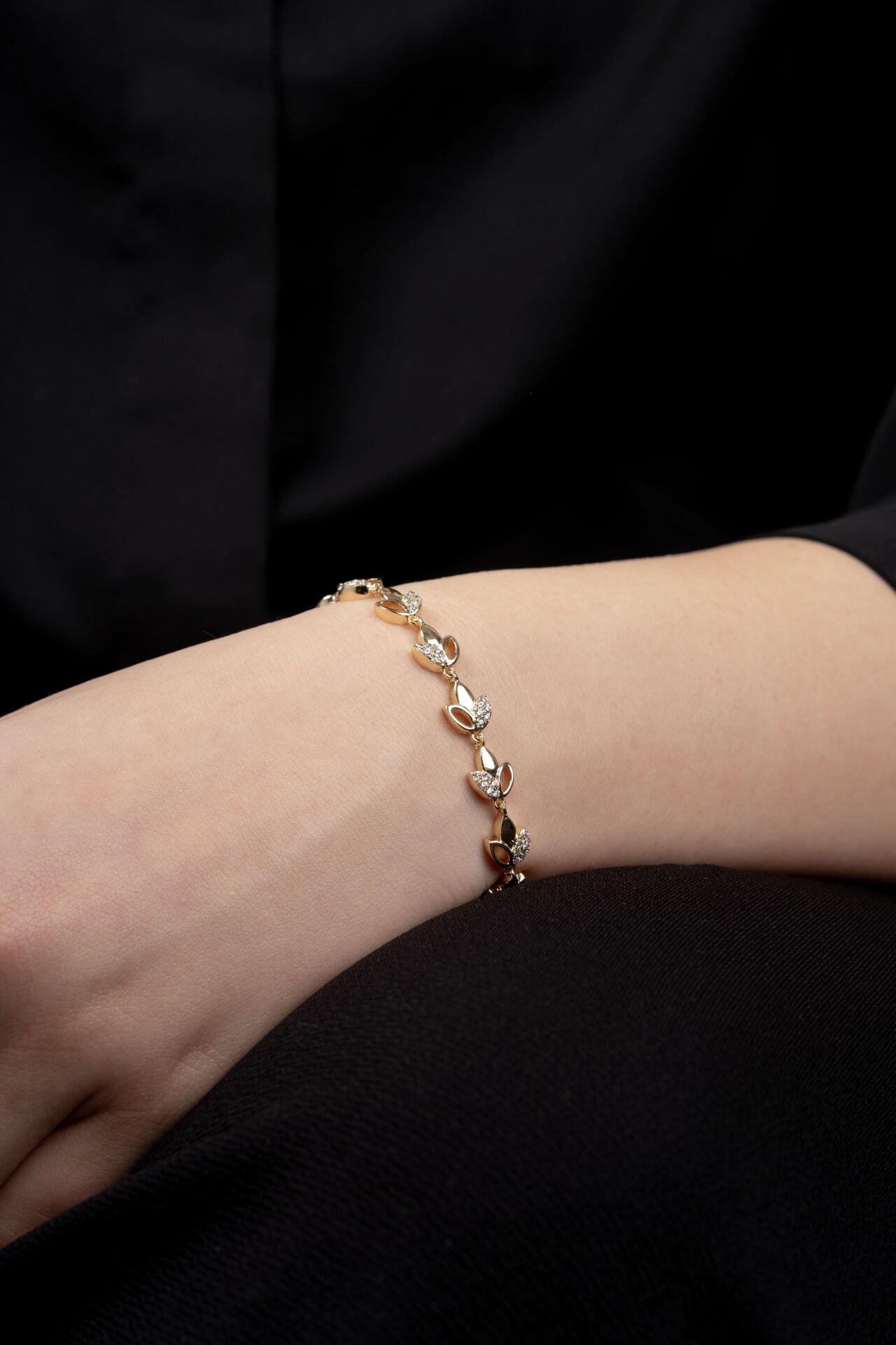 XUPİNG GOLD YAPRAK TAŞ DETAY BİLEKLİK