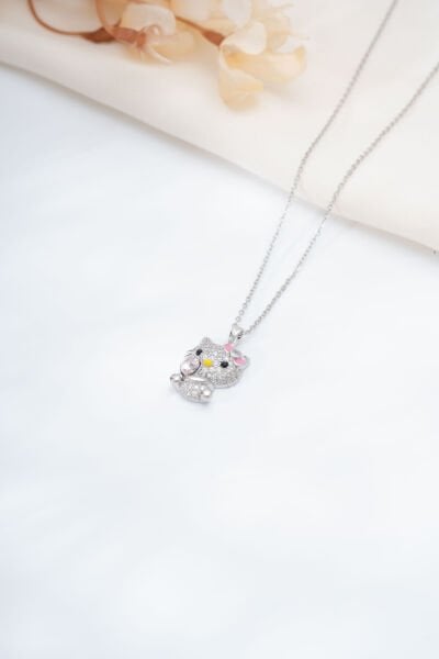 Silver Oturan Hello Kıtty Kolye
