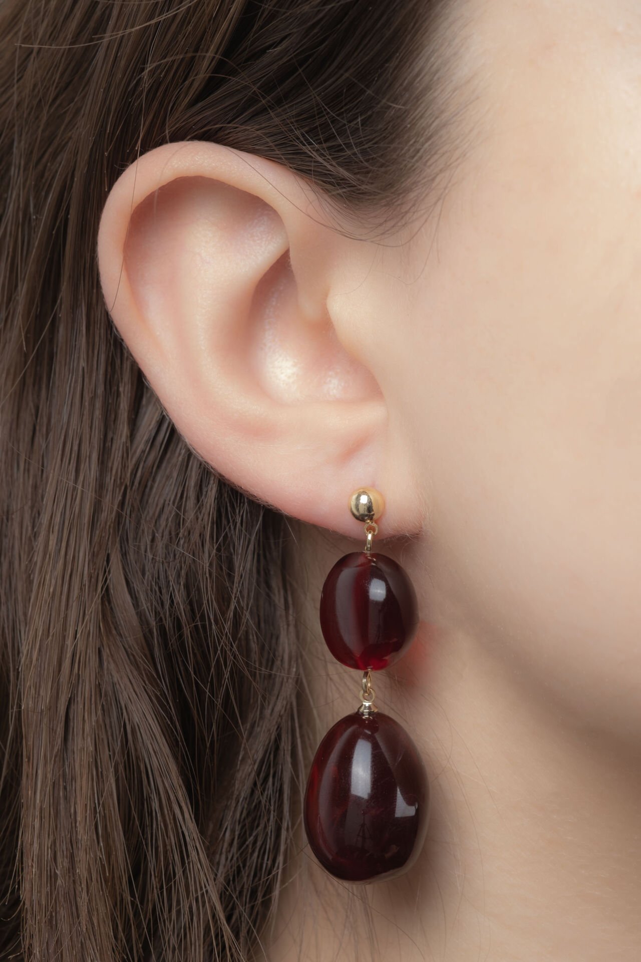 VİP  GOLD SİYAH ÜZÜM FİGÜRLÜ KÜPE