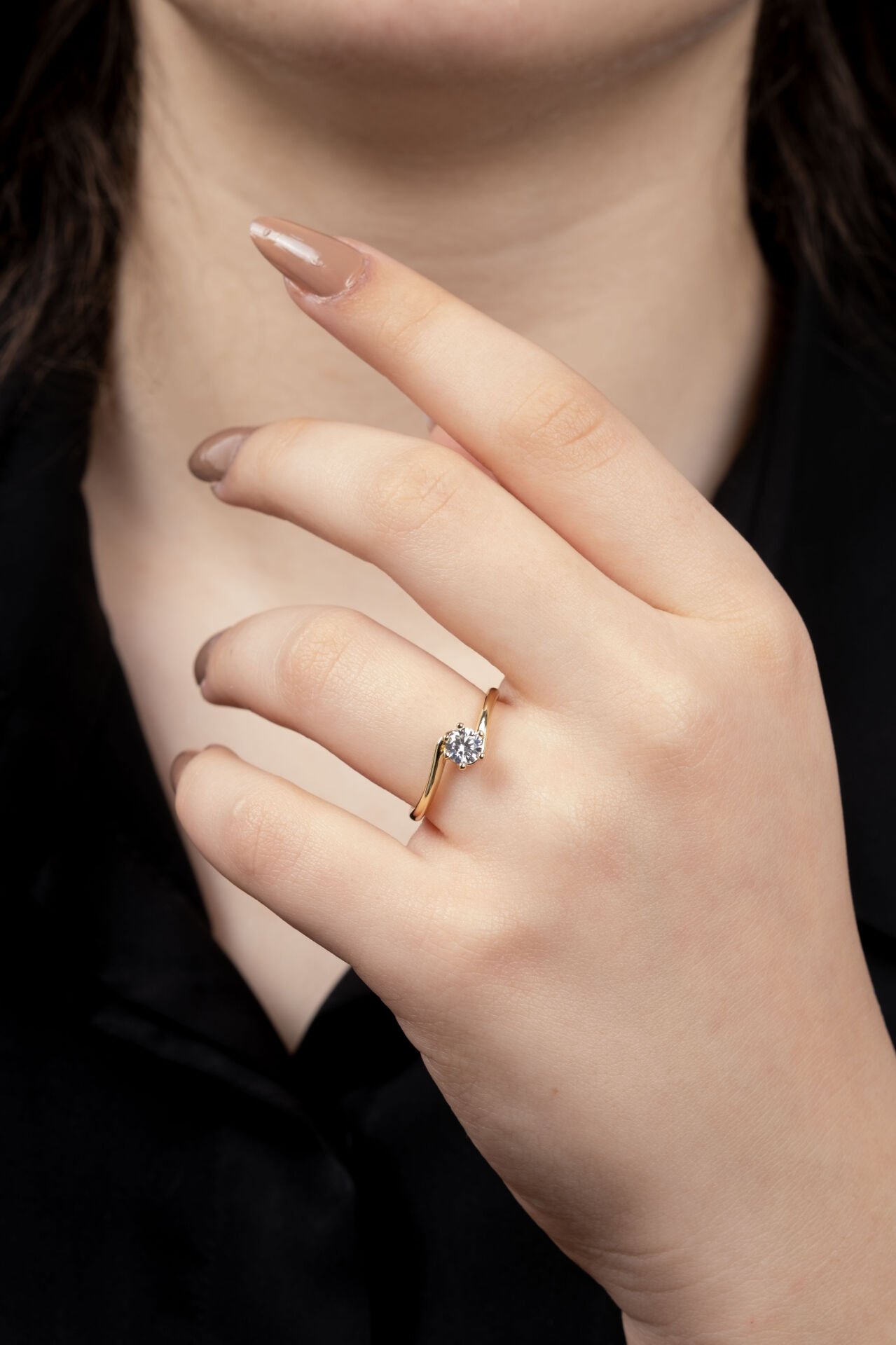 XUPİNG GOLD KIVRIM TEKTAŞ YÜZÜK